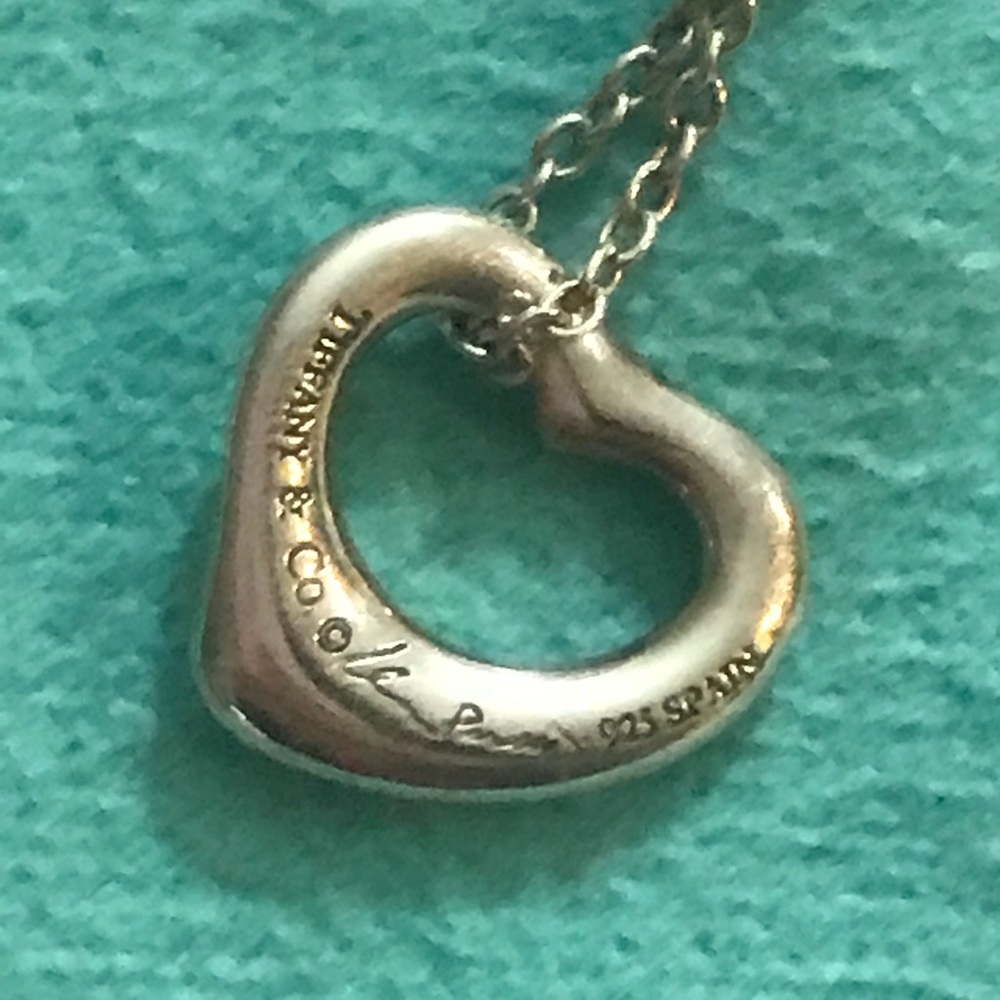 SOLD Tiffany & Co Elsa Peretti Open heart necklace